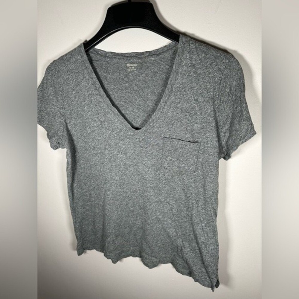 Madewell grey heathered vneck tshirt top size women’s medium - Picture 2 of 5